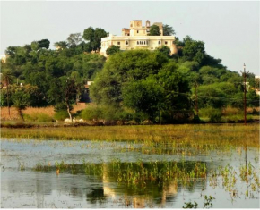 Гостиница Titardi Garh- Heritage 18th Century Castle  Удайпур